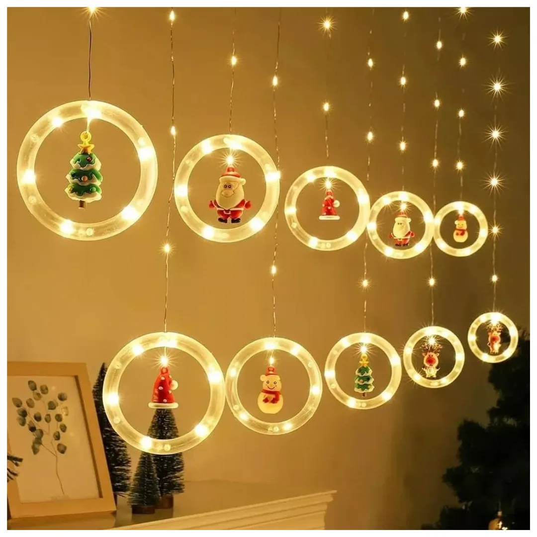 Guirnalda de luces cálidas con esferas navideñas