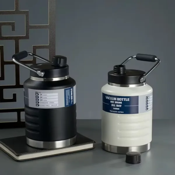 Termo de 1,5 litros con asa y filtro